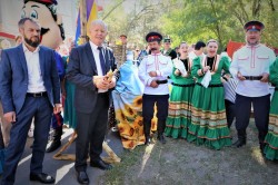 В Волгодонске состоялся этнокультурный фестиваль "Соцветие культур народов Дона"